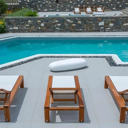 Villa Paros Sleeps 7 Pool Air Con Wifi Páros