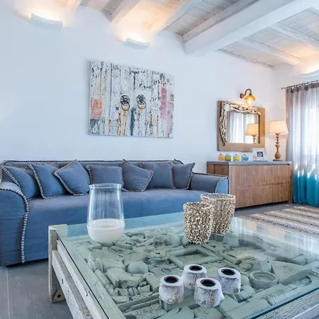 Paros Sleeps 7 Pool Air Con Wifi