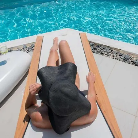 Paros Sleeps 7 Pool Air Con Wifi Villa Parikia (Paros)